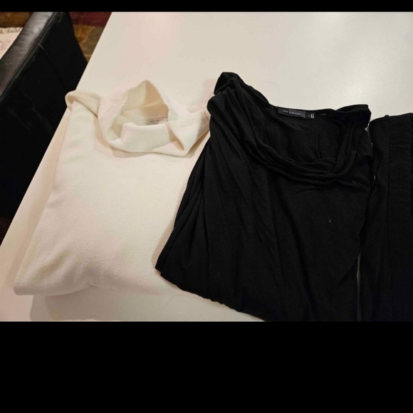 Lot of WOMEN'S 4 NY & Company Cardigans, & Sheer tops Size L - Picture 2 of 5